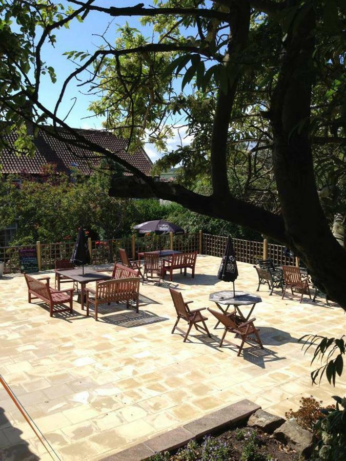 Blue Bell Hotel Belford Exterior foto